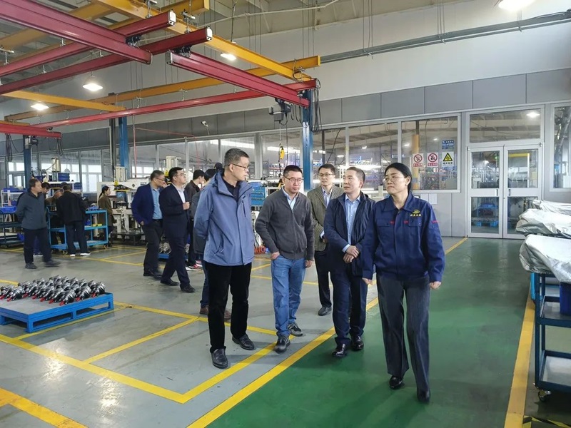 青島国产精品嫩草影院免费液壓機械有限公司協辦國家標準審查會議在青島勝利召開！5.jpg